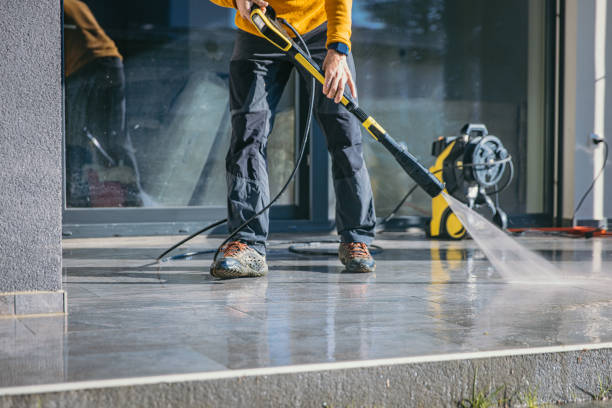 Why Choose Our Certified Pressure Washing Experts for Your Project Needs in Flushing, MI?